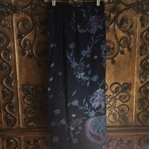 4X Maggie Barnes skirt